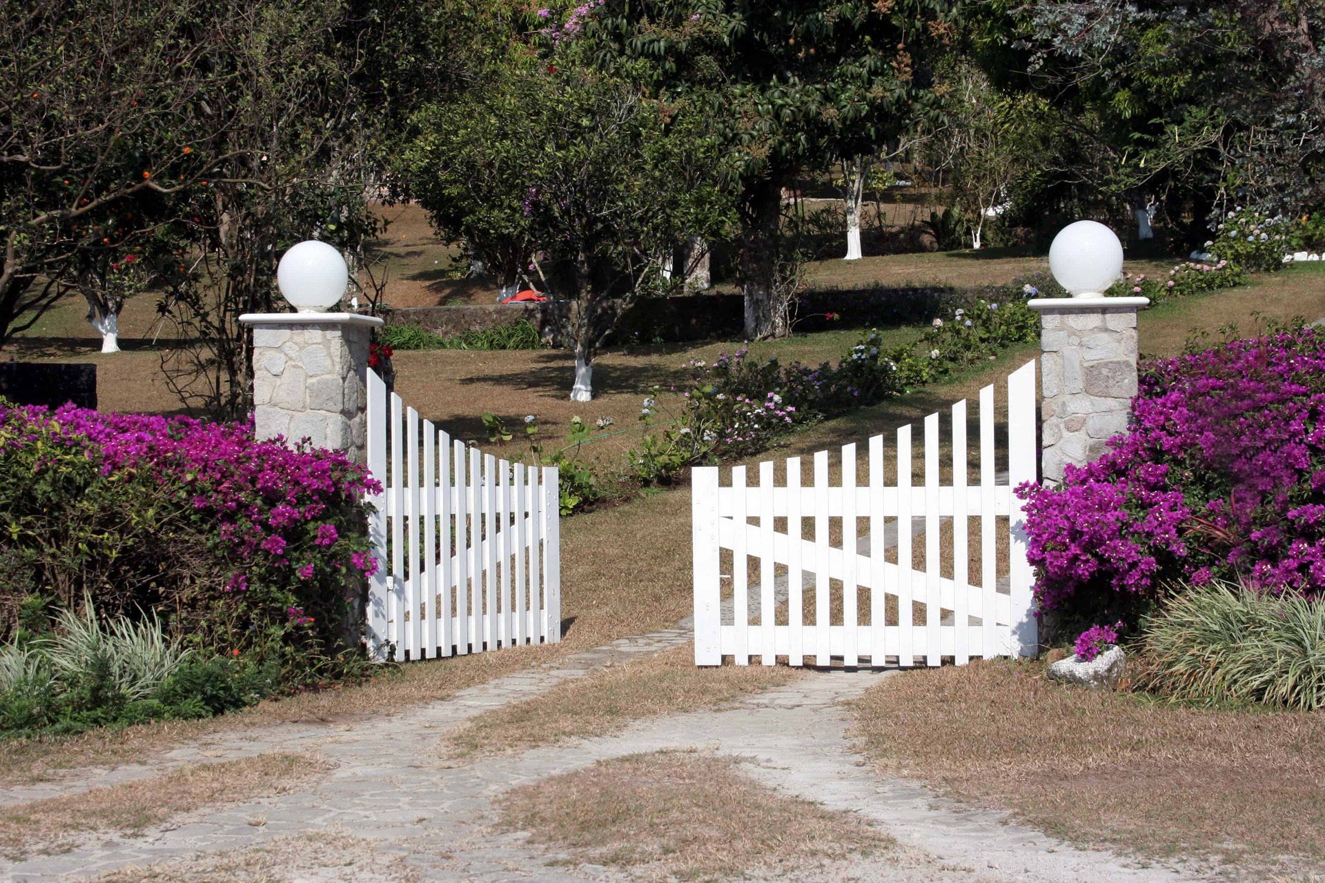 Professional fencing installation