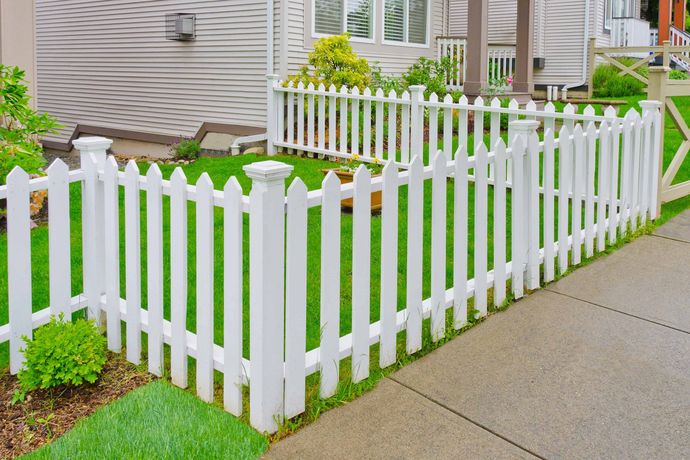 Vinyl fence