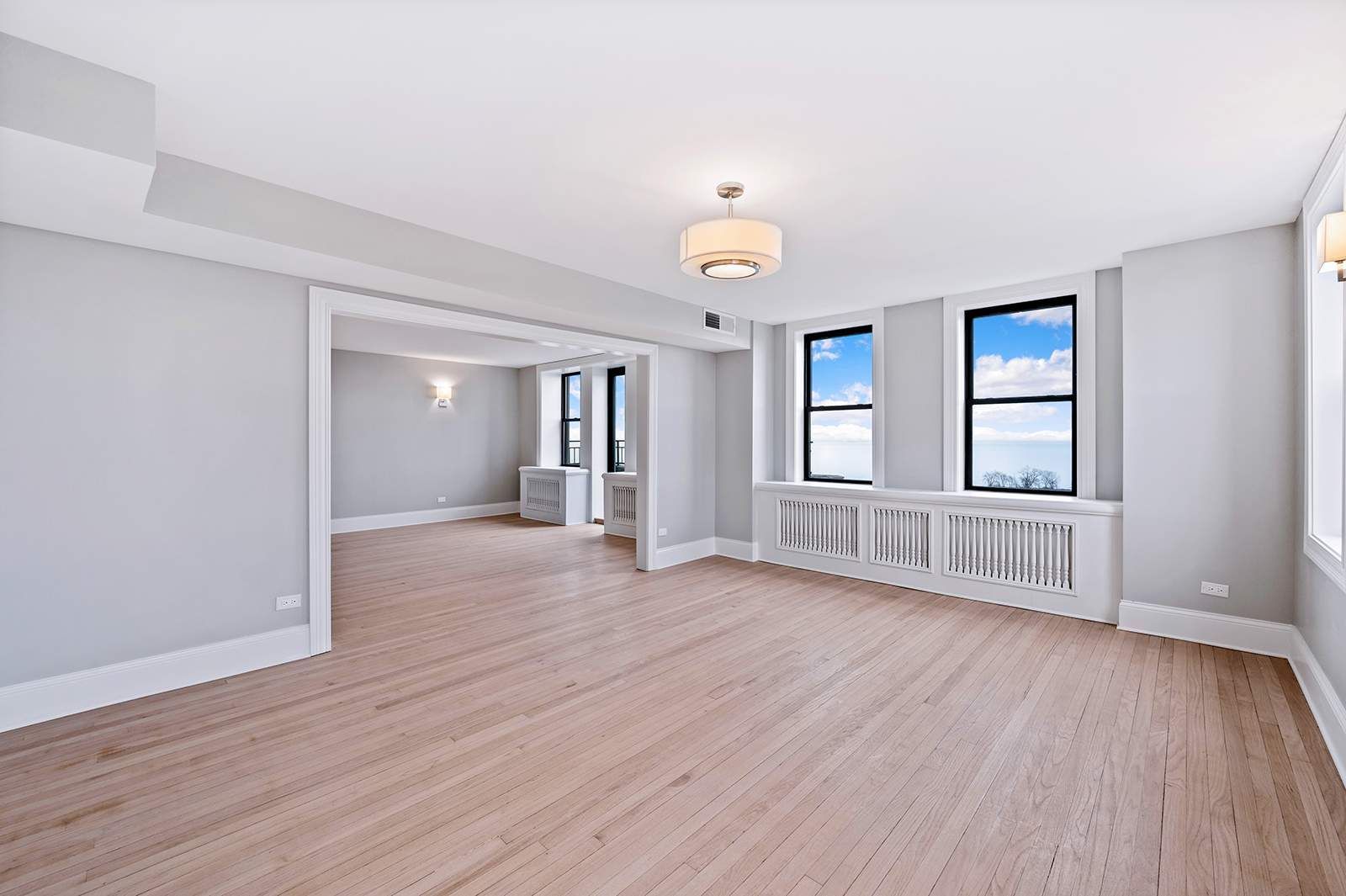 The Dunham Apartments Chicago, IL