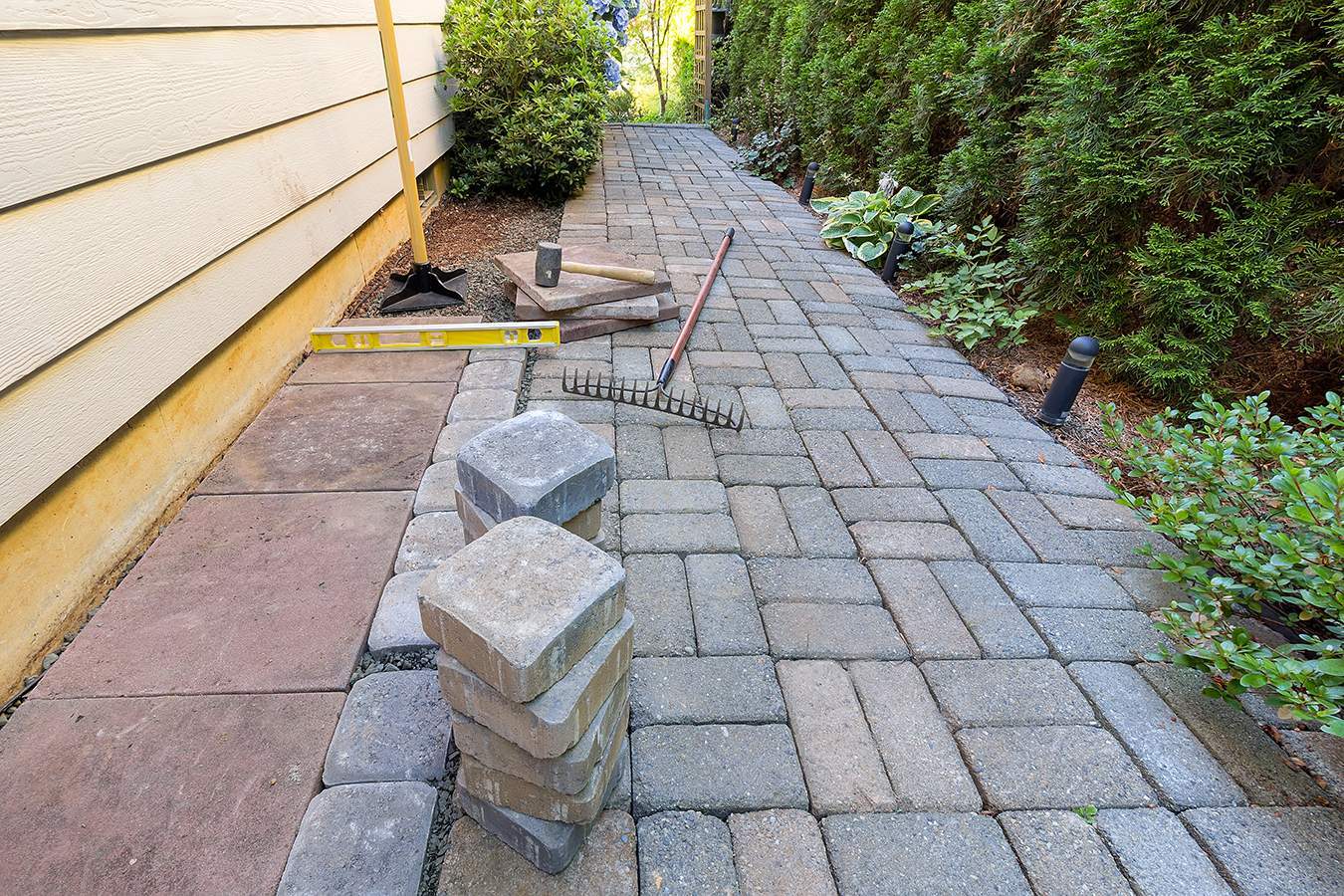 stone pavers tiles side yard patio