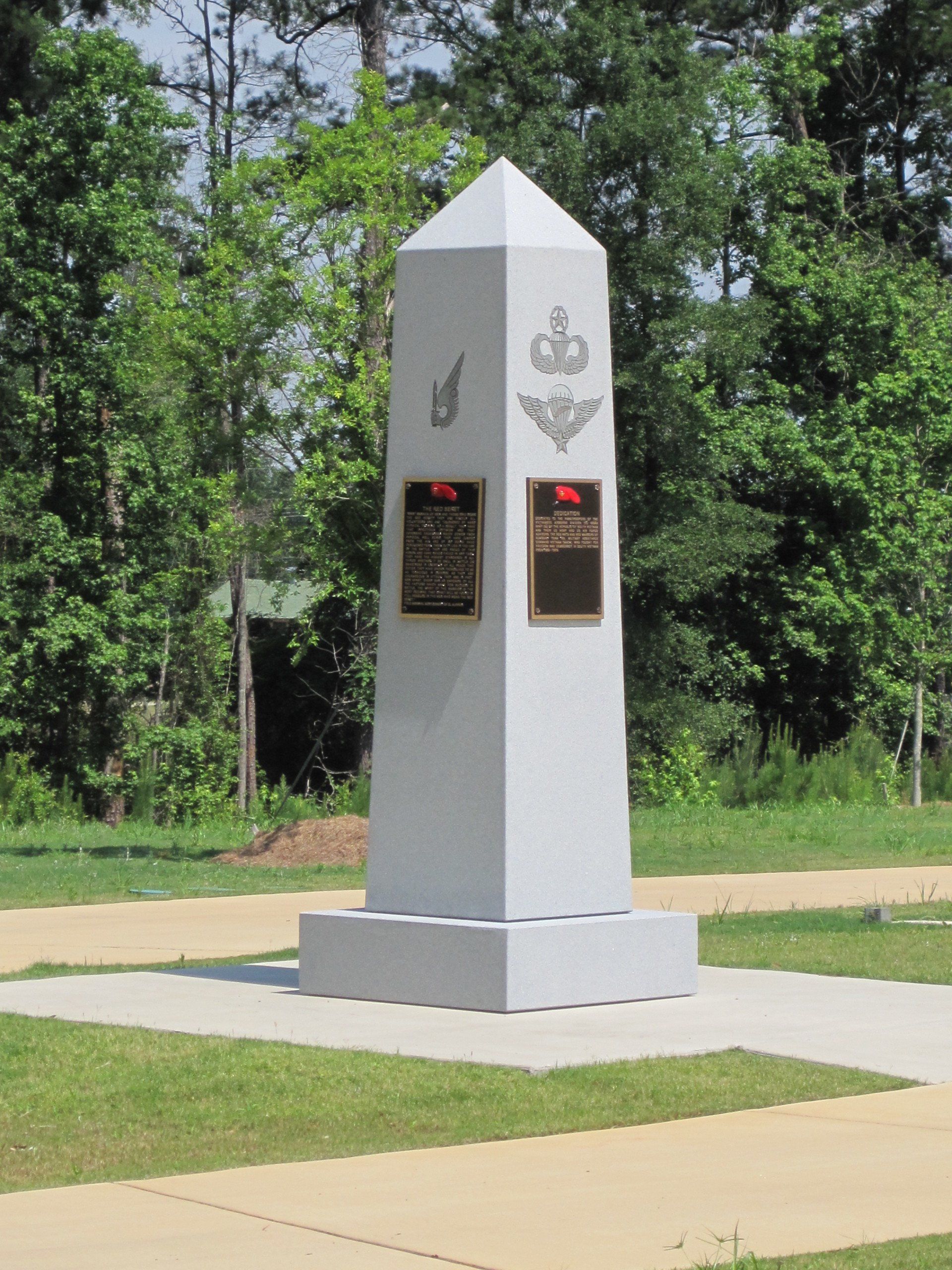 Military Memorials and Alabama Columbus Monument Company
