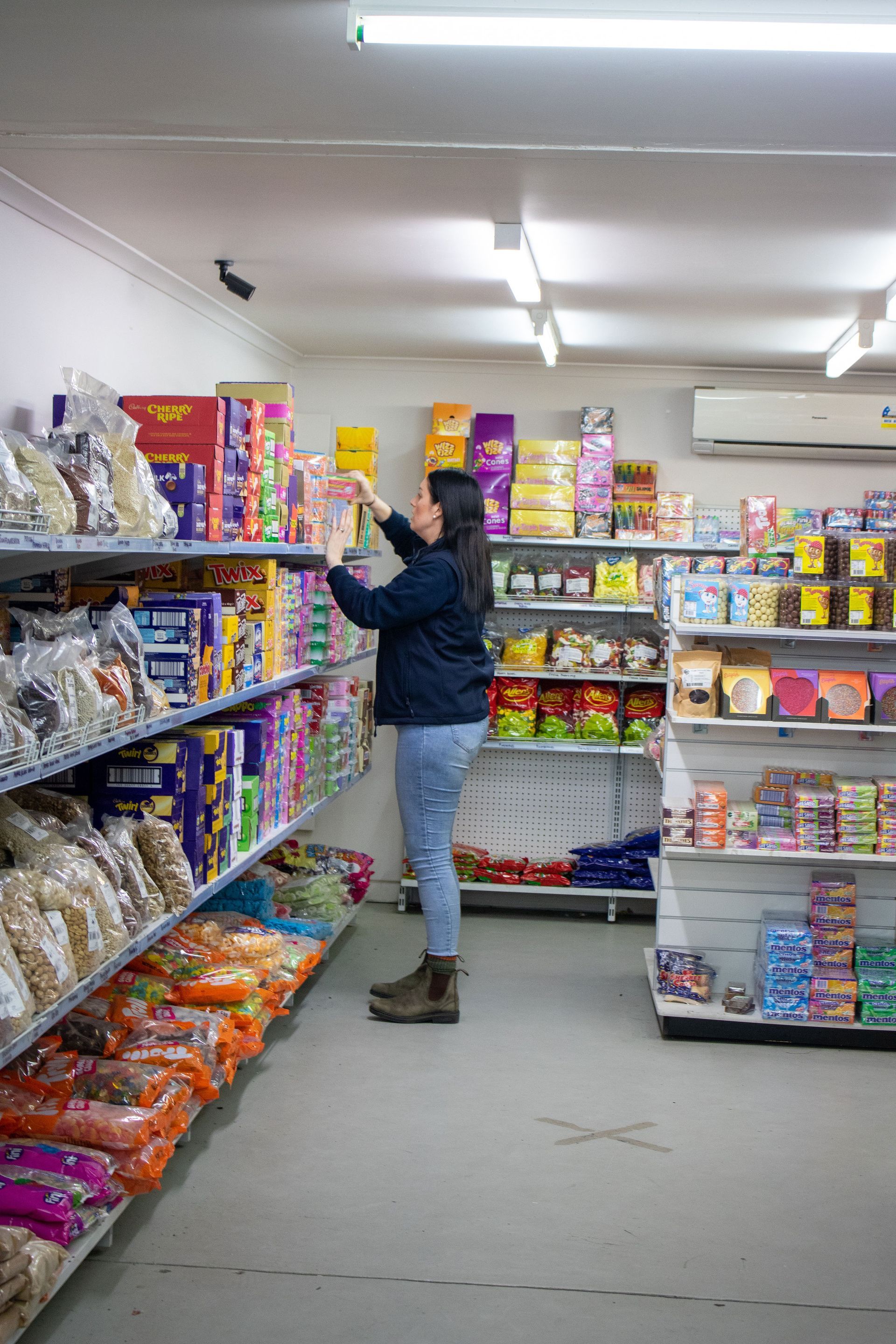 Lollies, Chocolates on Shelves— Quality Wholesale Confectionery in Ballarat, VIC