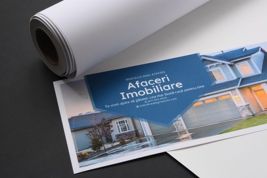 Descoperă materialul din vinyl repoziționabil de la Stancu Print soluția ideală pentru publicitate eficientă, branding creativ și decor personalizat. Acest vinyl premium, ușor de aplicat și îndepărtat fără urme, este perfect pentru vitrine, pereți, mobilier sau orice suprafață netedă, oferind flexibilitate maximă pentru campaniile tale promoționale sau proiectele de design interior. Rezistent la UV și intemperii, materialul asigură culori vibrante și durabilitate îndelungată, indiferent de locație.