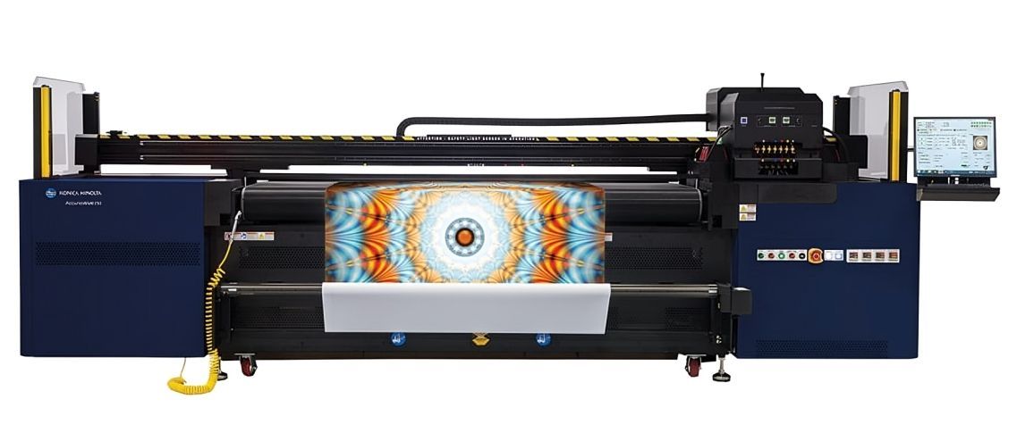 Imprimante AccurioWide pentru grafică murală
KONICA MINOLTA