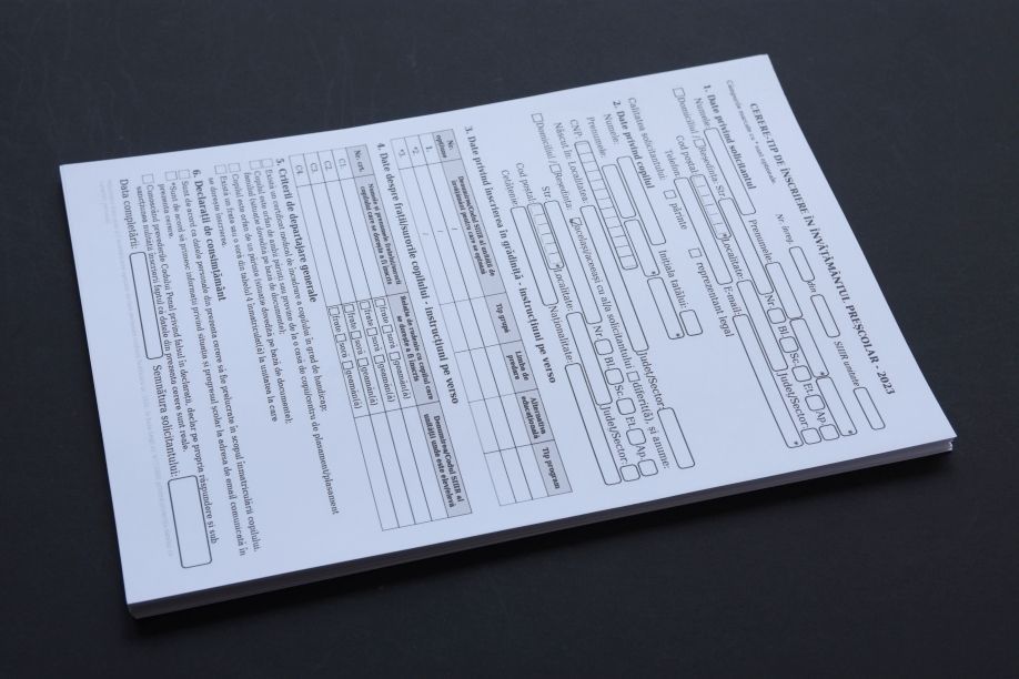 Imprimare Documente Grădiniță A4 Alb-Negru/Color – Stancu Print Berceni, Sector 4 București Simplu, Rapid, Profesional! Căutați servicii rapide și de calitate pentru imprimarea documentelor de înscriere la grădiniță în format A4, alb-negru sau color? Stancu Print, localizat în Berceni, Sector 4 București, vă oferă soluția perfectă! Înțelegem importanța acestor documente esențiale pentru copilul dumneavoastră și vă garantăm imprimare impecabilă, pe hârtie de 80g, exact așa cum aveți nevoie. Experiența noastră de peste 10 ani în servicii de copiere și imprimare documente ne recomandă ca fiind expertul de încredere pentru nevoile dumneavoastră. Fie că aveți nevoie de copii A4 alb-negru pentru formulare, fie de imprimări color vibrante pentru materiale informative, echipa noastră dedicată vă asigură eficiență și acuratețe. De ce să alegeți Stancu Print pentru imprimarea documentelor de grădiniță? Vizibilitate Maximă: Documentele dumneavoastră vor fi clare, lizibile și profesionale, creând o primă impresie excelentă la grădiniță. Expertiză Garantată: Folosim echipamente performante și cunoștințe aprofundate pentru a livra calitate constantă. Autoritate Locală: Suntem punctul de referință în Sectorul 4 București pentru servicii rapide de imprimare. Răspunsuri la Întrebări: Aveți nelămuriri despre format, tip de hârtie sau costuri? Suntem aici să vă ghidăm! Credibilitate Verificată: Clienții noștri mulțumiți atestă promptitudinea și calitatea serviciilor noastre.