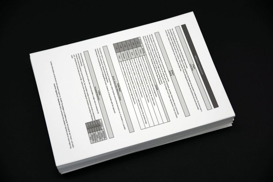 Atunci când ai nevoie urgentă să multiplici un curs, un referat, un contract sau un set de documente oficiale, Stancu Print elimină toate barierele: trimiți fișierul pe email sau WhatsApp, iar documentele sunt gata rapid, la un preț accesibil. Nu mai pierzi timp în cozi sau cu echipamente defecte. Stancu Print transformă nevoia imediată de copiere în livrare garantată.