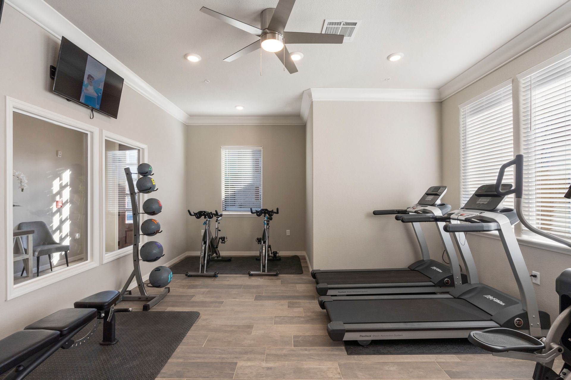 fitness room 1