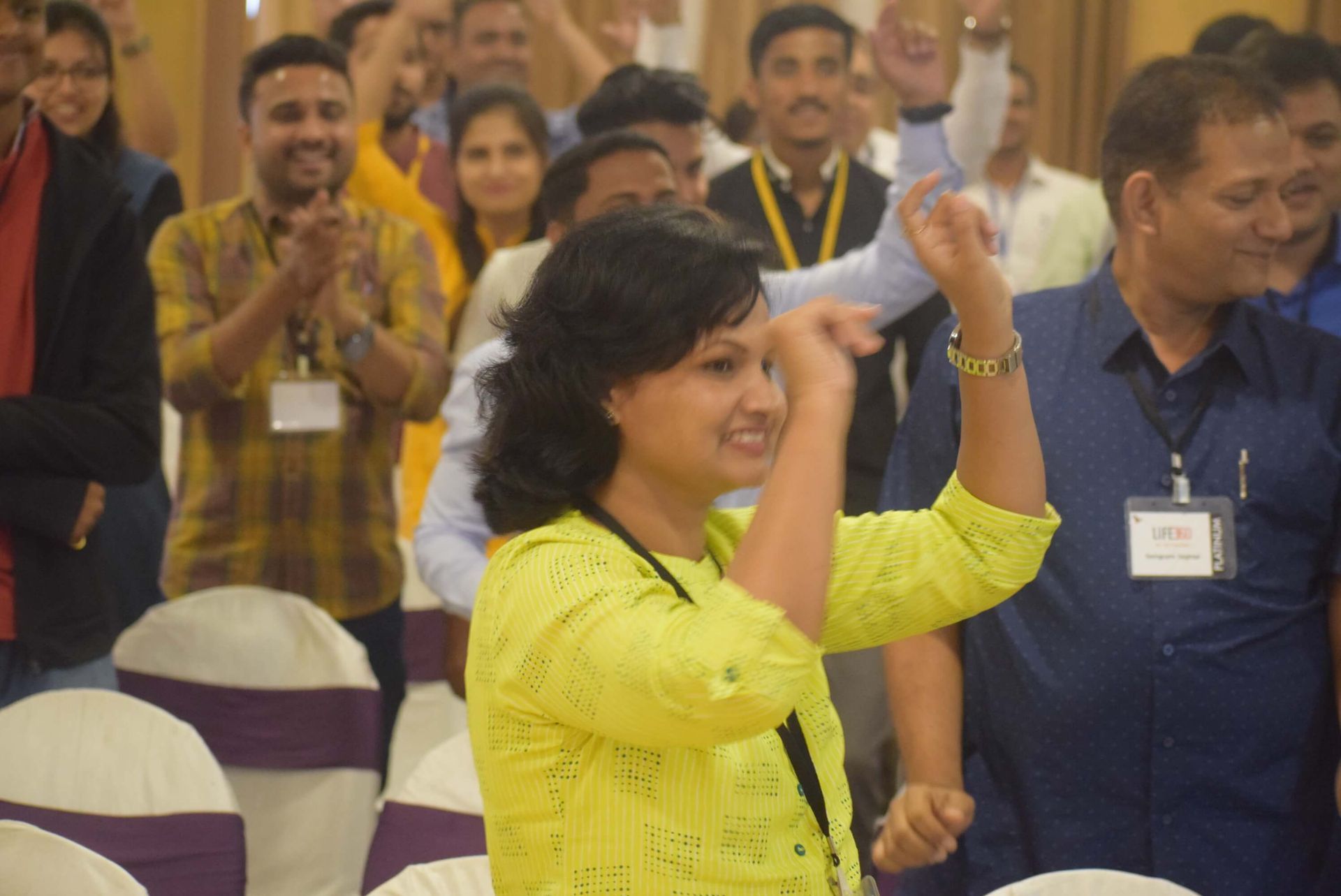 Interactive discussion on relationship building facilitated by the life coach in Pune at a Life 360 event