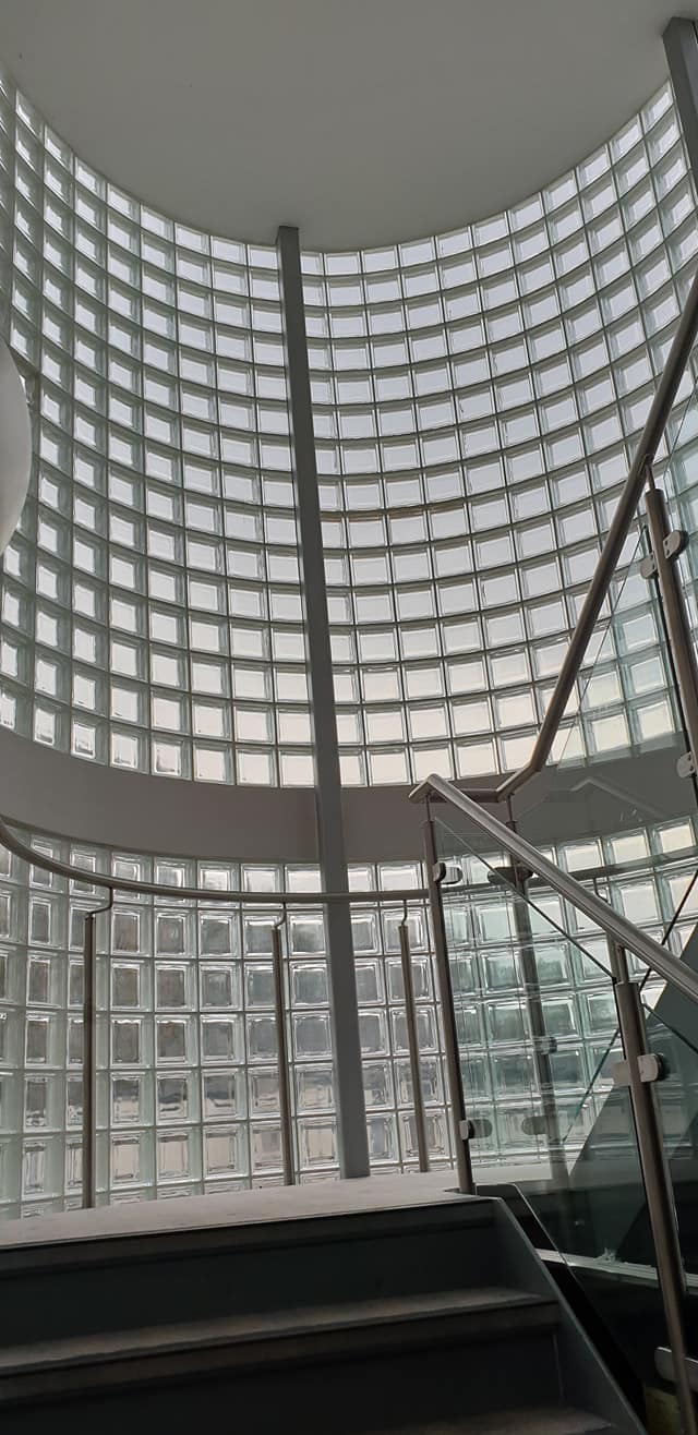 Curved glass block wall feature