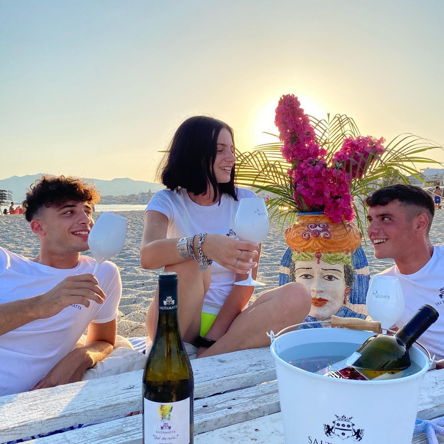 aperitivo in riva al mare