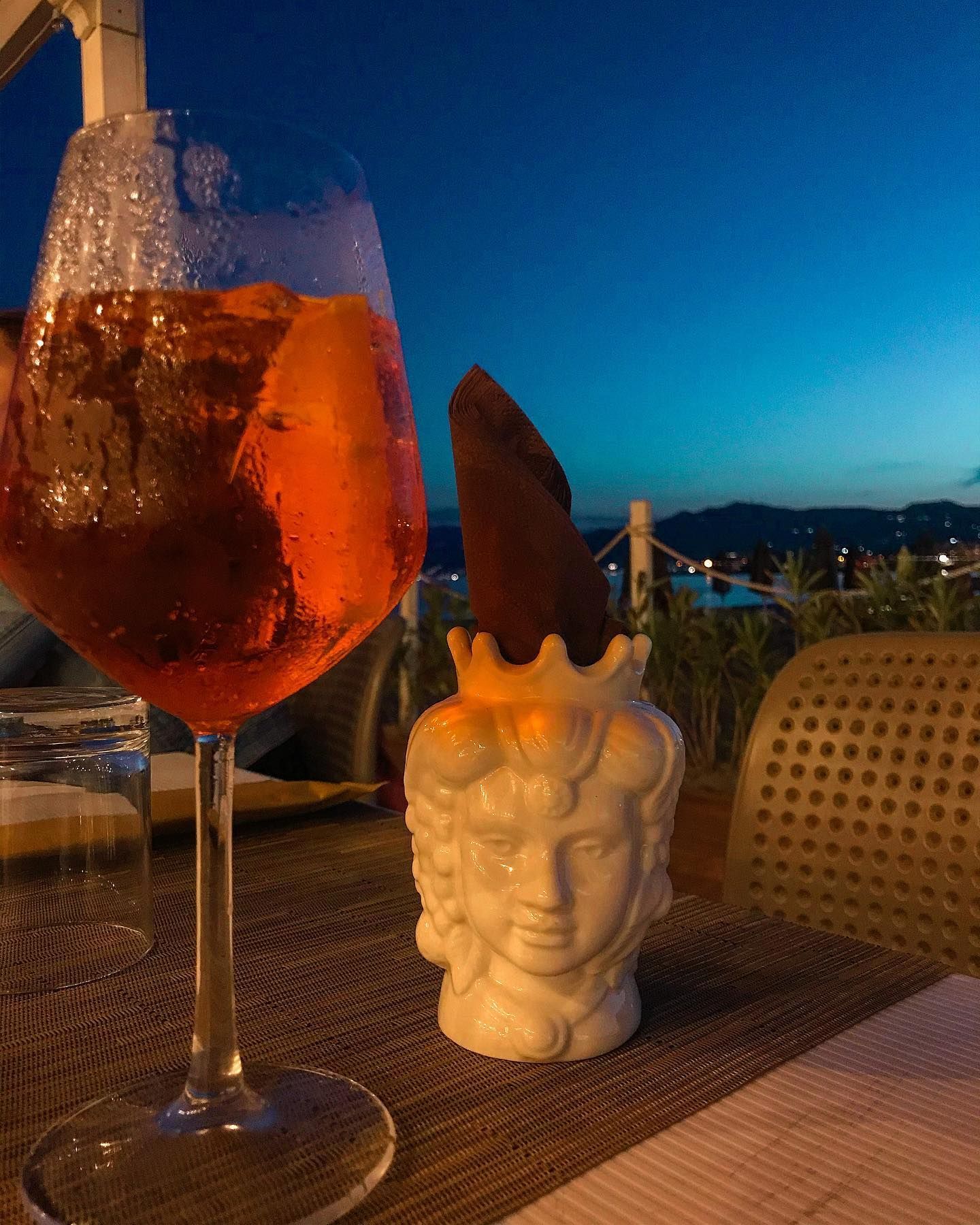 aperitivo al tramonto