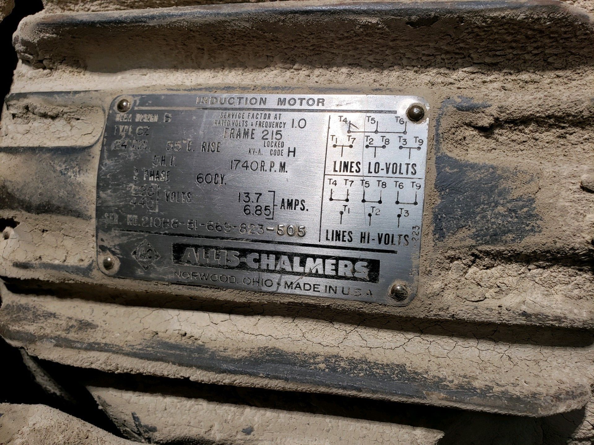 A close up of a motor with a label on it