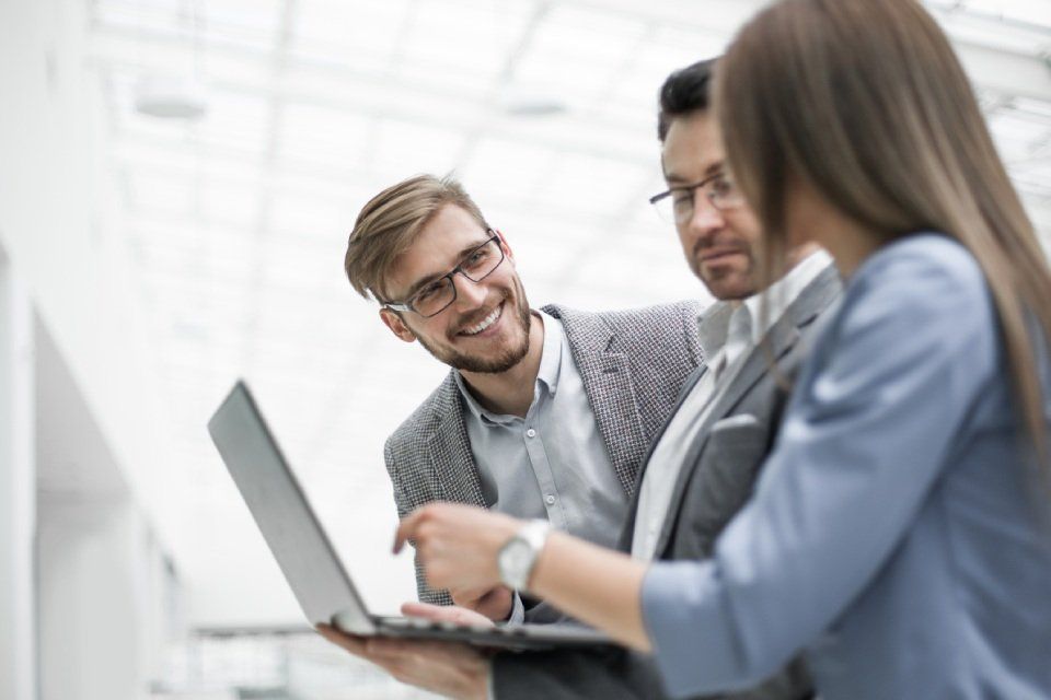 Tre dipendenti di un'azienda