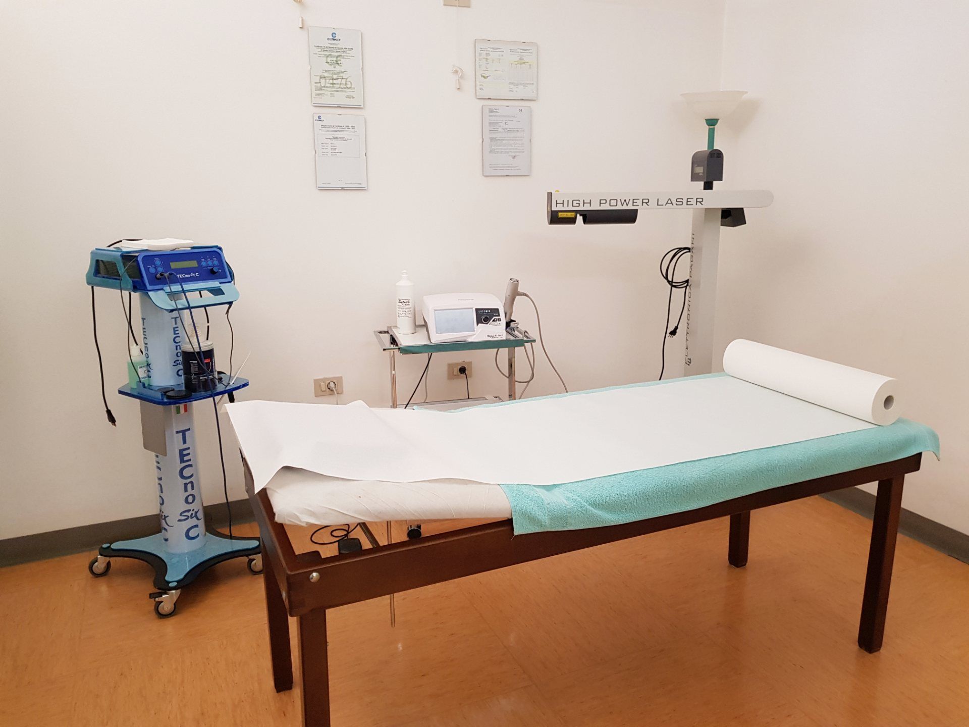 Sala terapia con macchinari