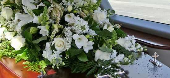 floral decorations for hearse