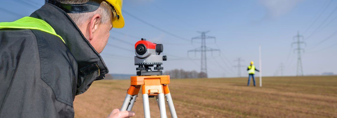 Geodesist measure land speak transmitter — land surveying in Marysville, OH