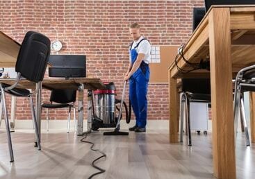 Man and Vacuum - Deluxe Carpet Cleaning in Mackay, QLD
