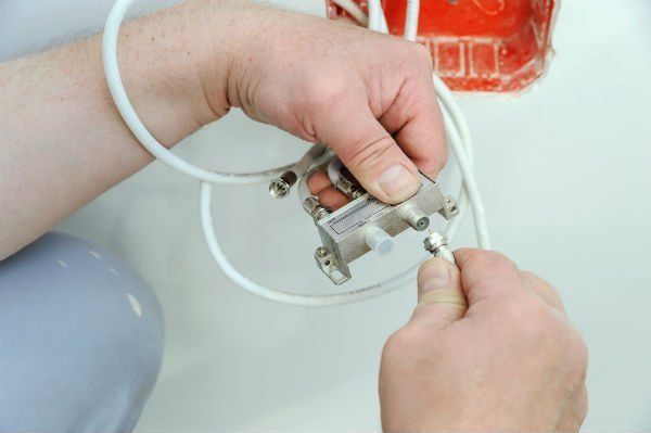 collegamento cavi per la ricezione dei canali tv