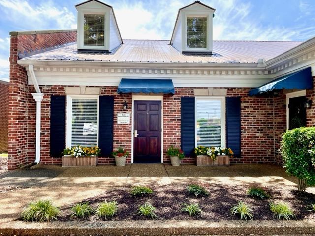 exterior view of Swan Urogynecology office entrance