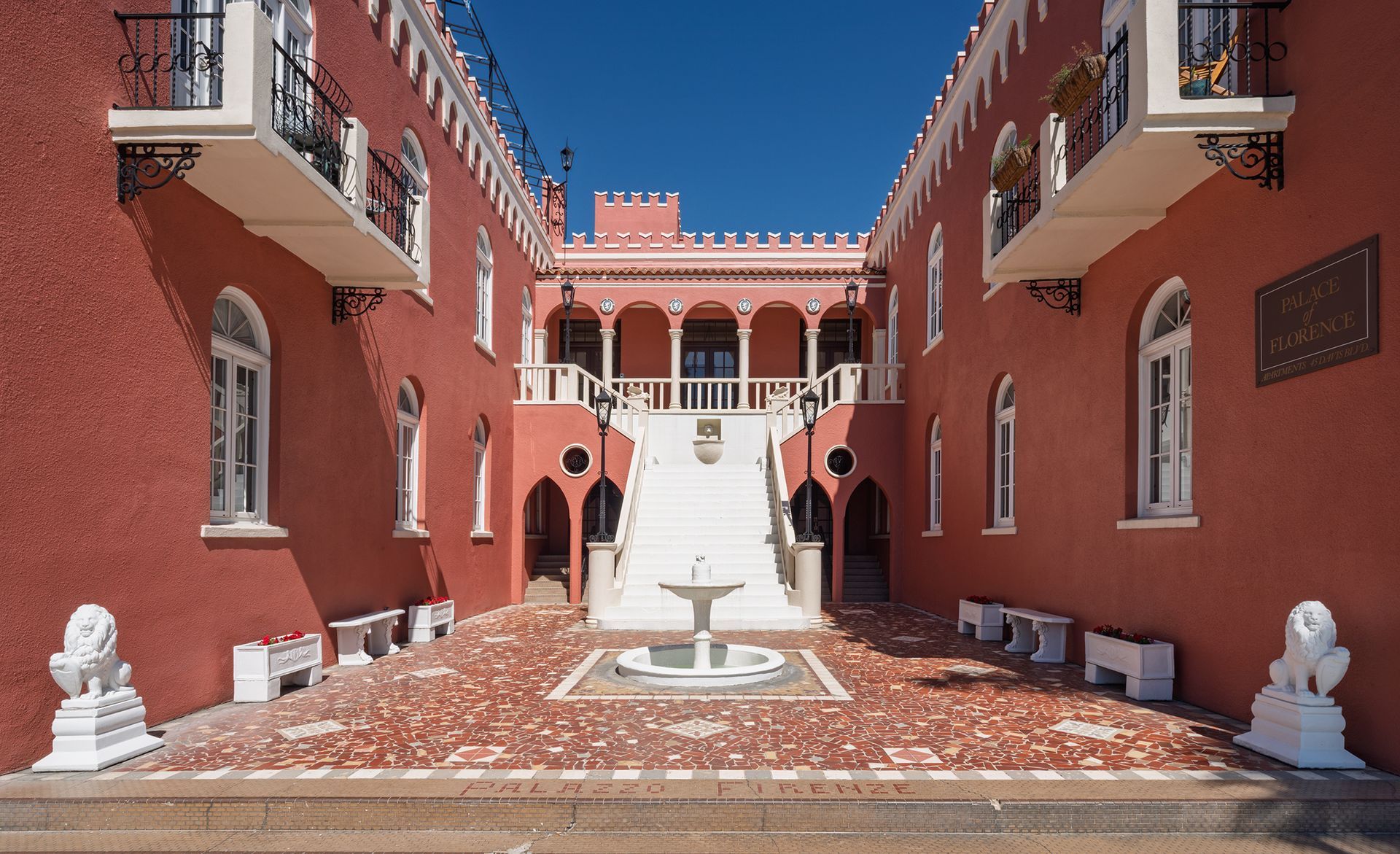 Photo of the courtyard of a building