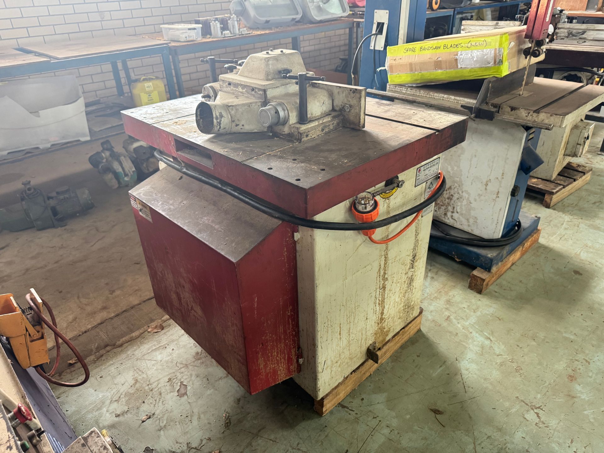 Industrial Woodworking Shaper Machine — Bundaberg Auction Centre in Gooburrum, QLD