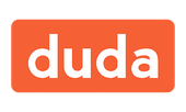 Das Duda-Logo ist orange und weiß auf weißem Hintergrund.
