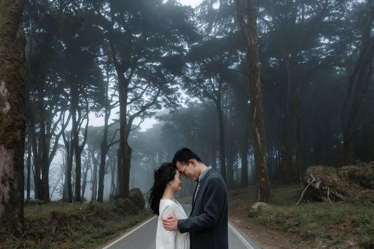 Elopement at Peninha, Sintra, Portugal.