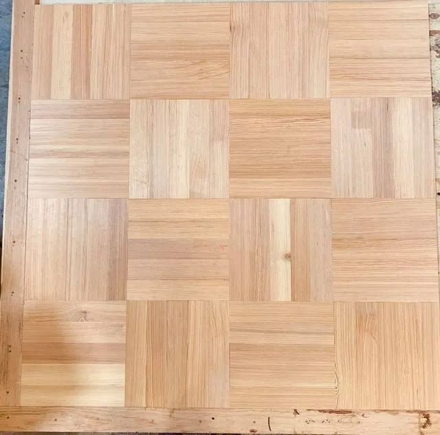 Alternative design herringbone hardwood flooring