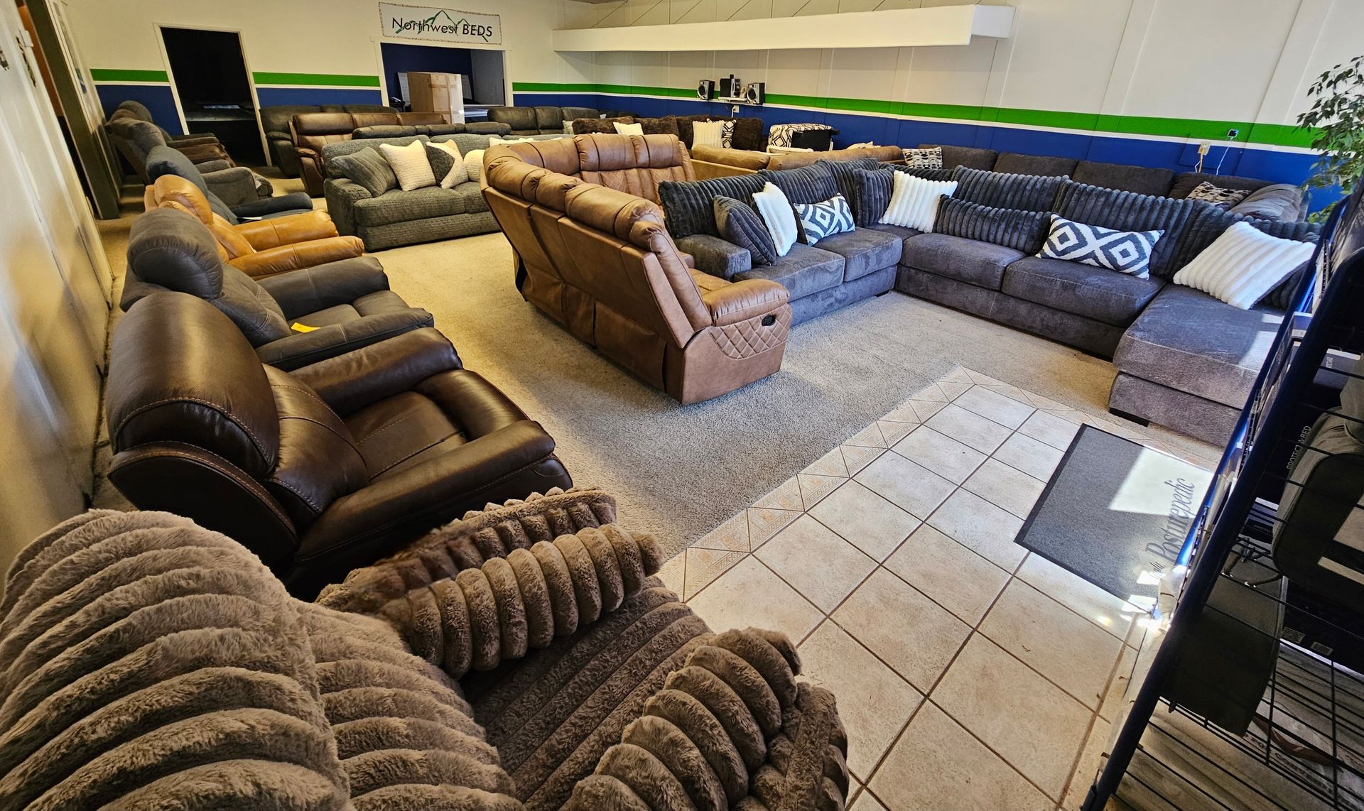 Living room — Springfield, OR — Northwest Home Furnishings