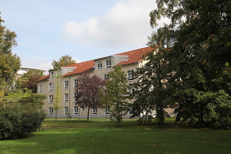 Altenheim, Haus Marienburg in Oberhausen-Marienviertel, Rückansicht
