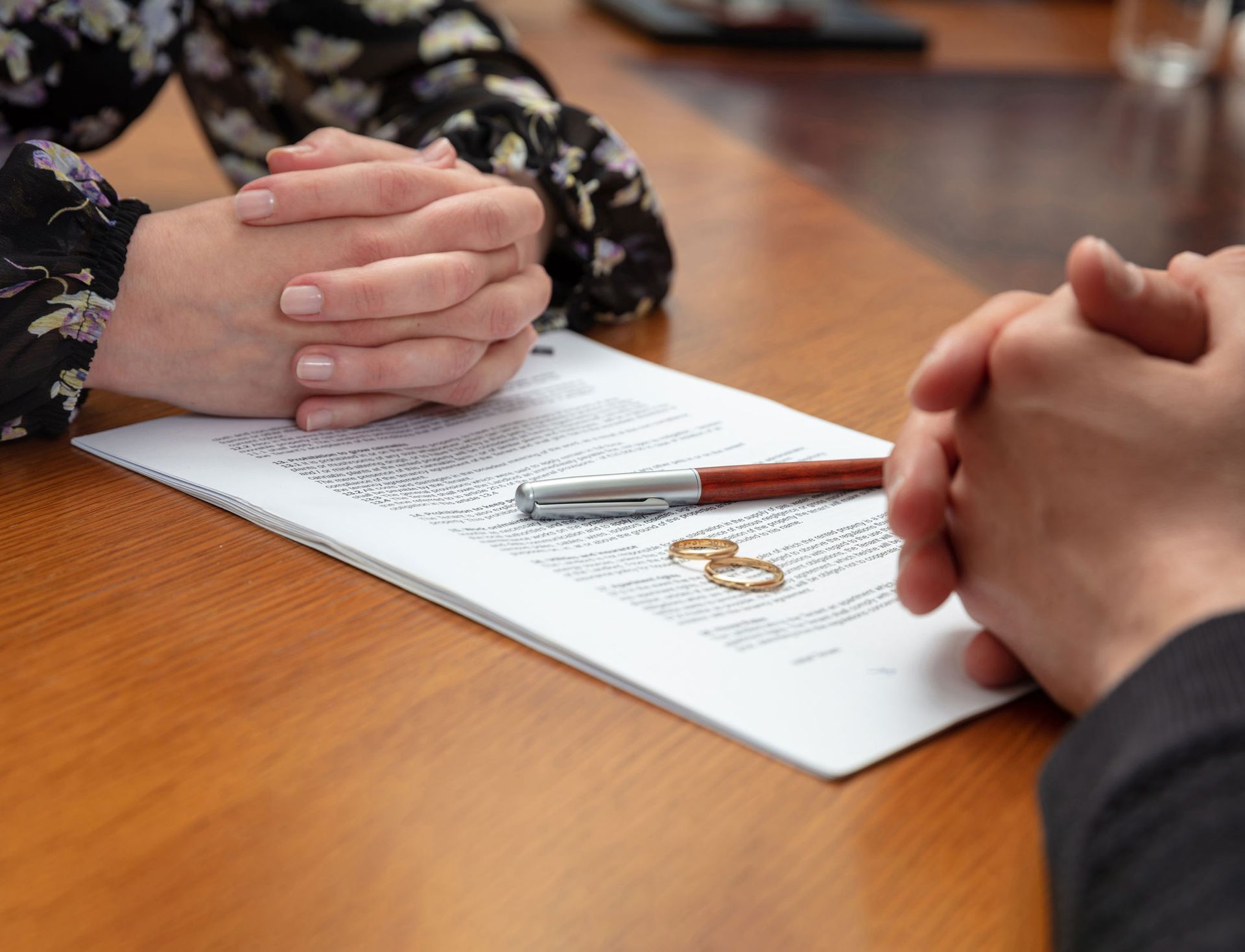 Wife And Husband Singed Divorce Paper — Fairlawn, OH — Susan Lax Law Office