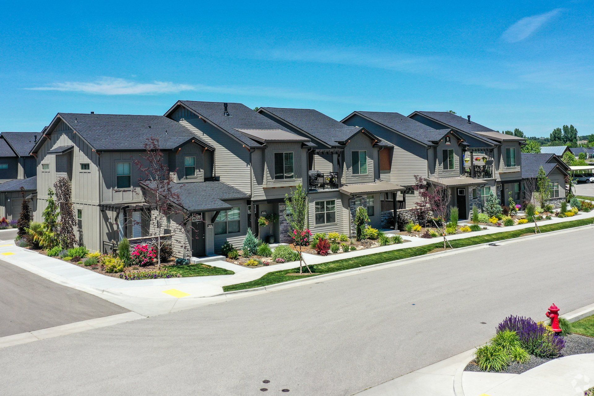 Retreat at Silvercloud Exterior