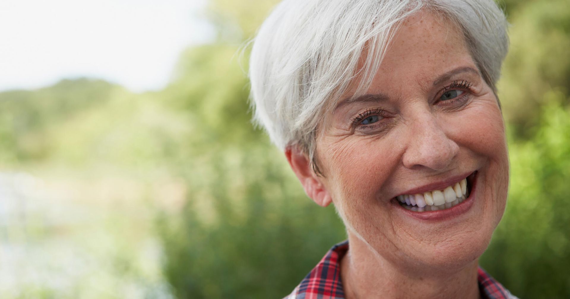 are dental implants better than dentures