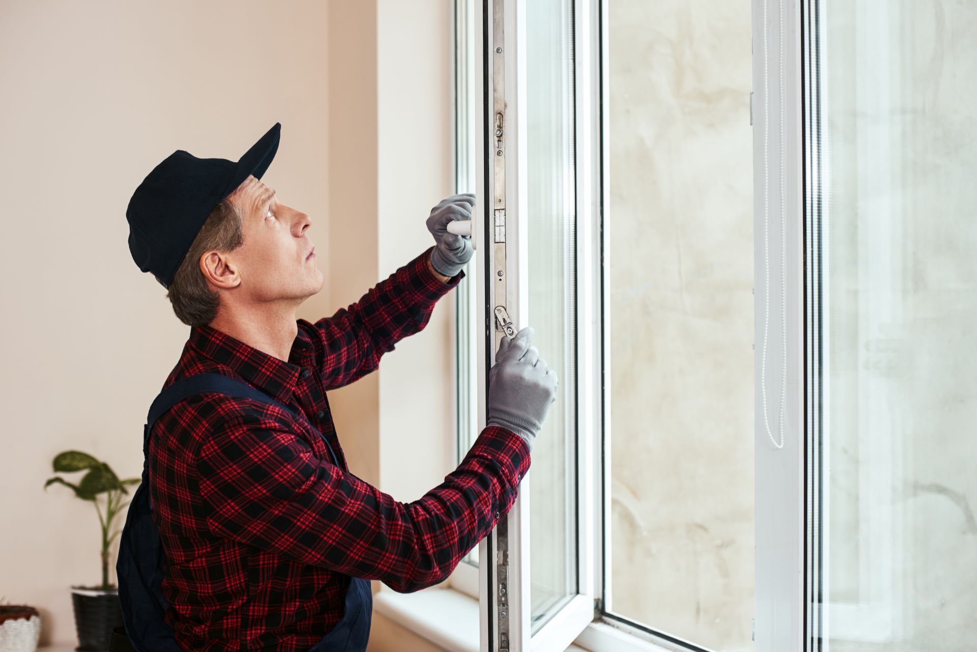 handyman setting new windows