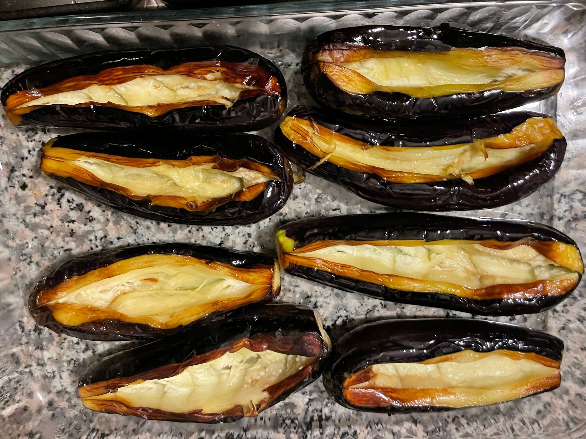 Eggplants for Karniyarik. How to cut Eggplants for Karniyarik. why karniyarik is called karniyarik. karniyarik turkish stuffed eggplant. 