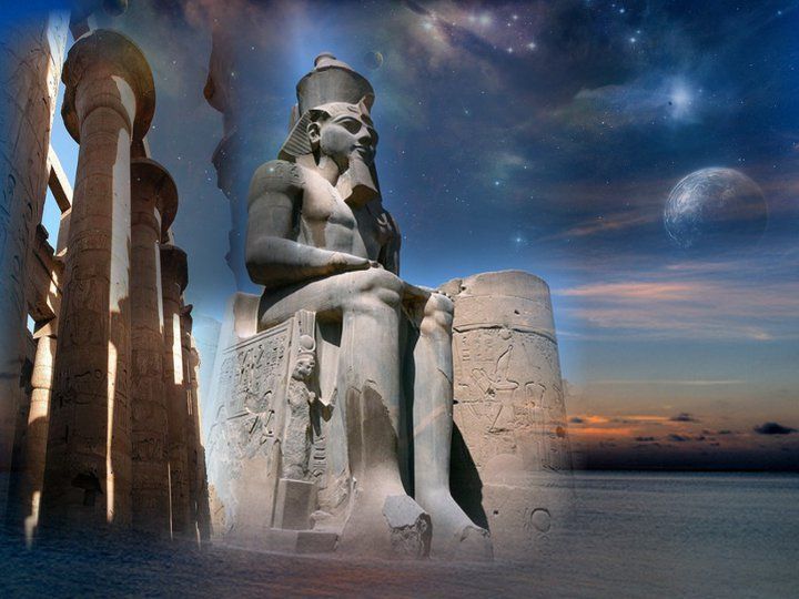 A statue of a man with a crown on his head