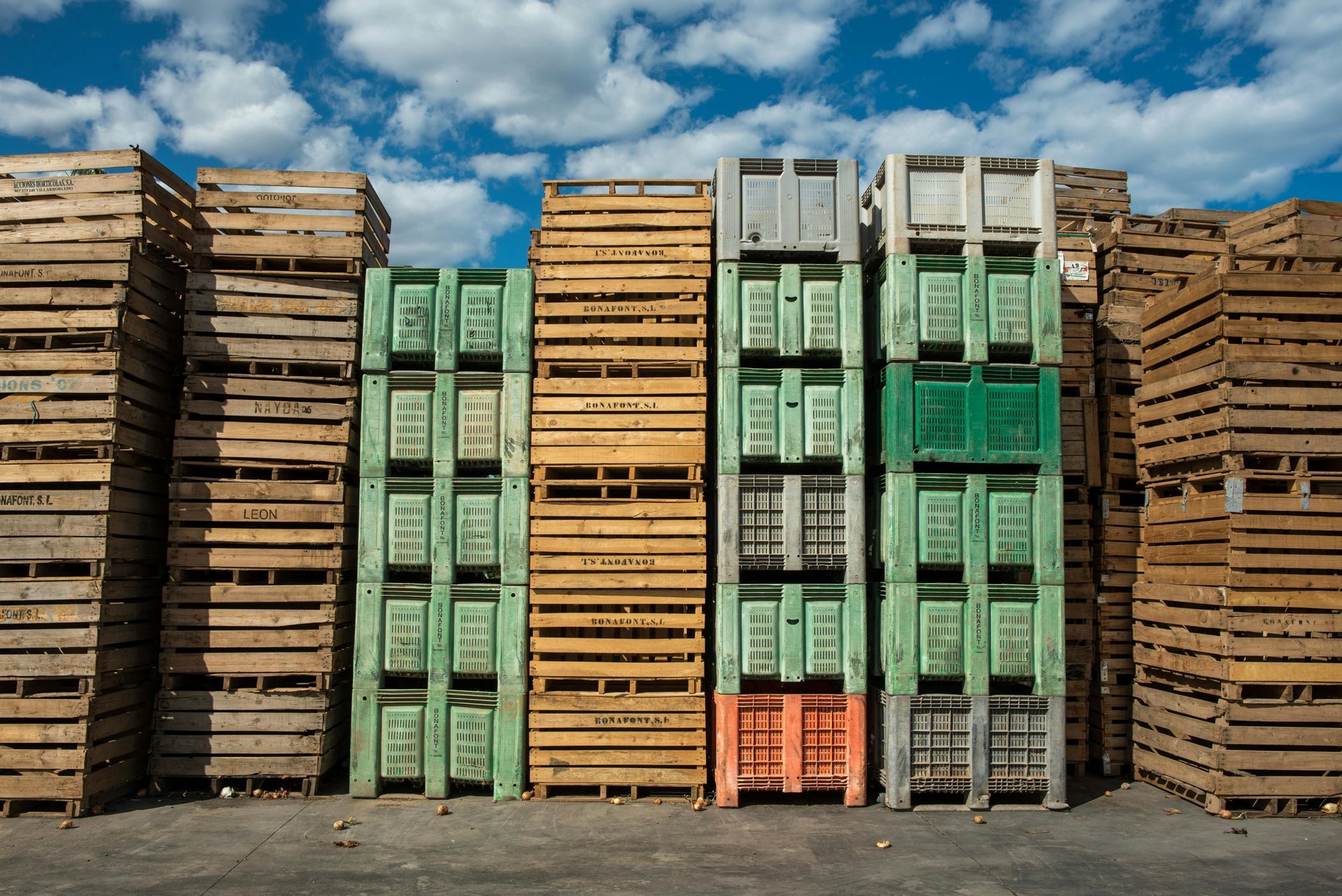 Pallet Delivery Malvern - Professional pallet shipping and heavy haulage in Ardmore, PA
