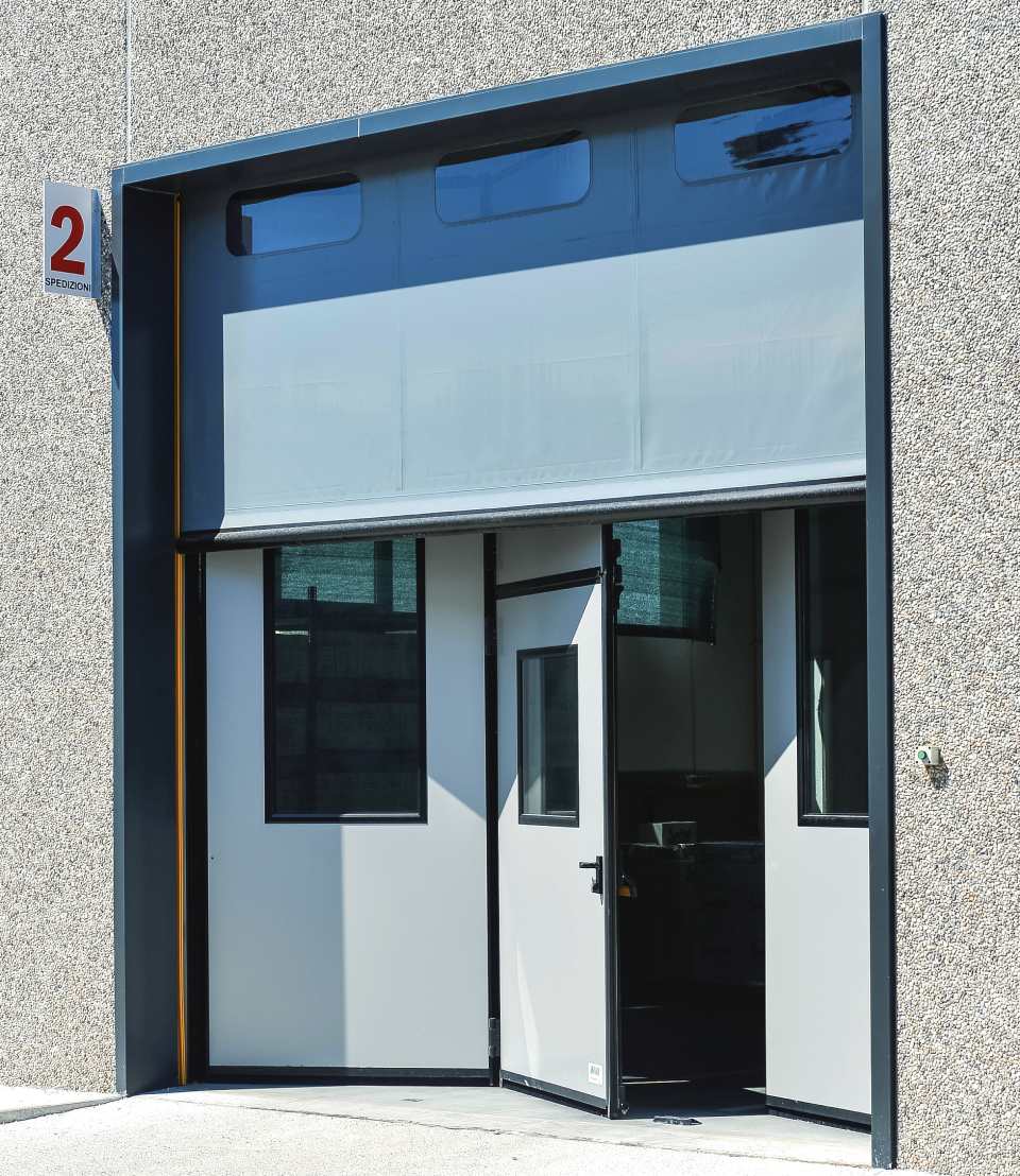 Porta sezionale verniciato