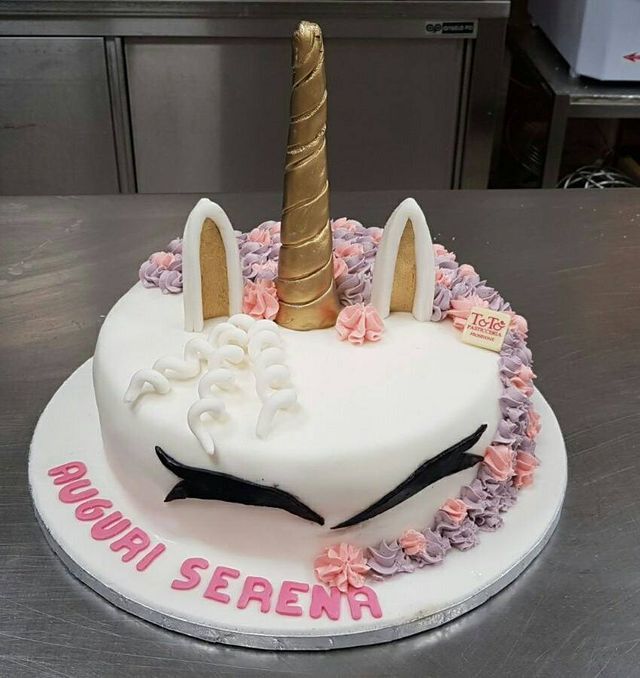 torta di compleanno