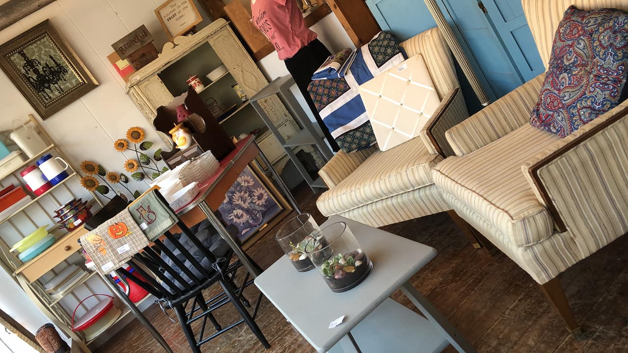 Furnitures — Lowell, IN — Vintage Thrift