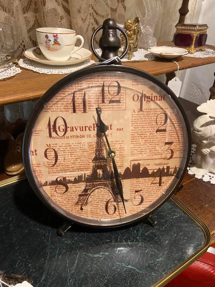 Vintage Eiffel Tower Wall Clock — Lowell, IN — Vintage Thrift