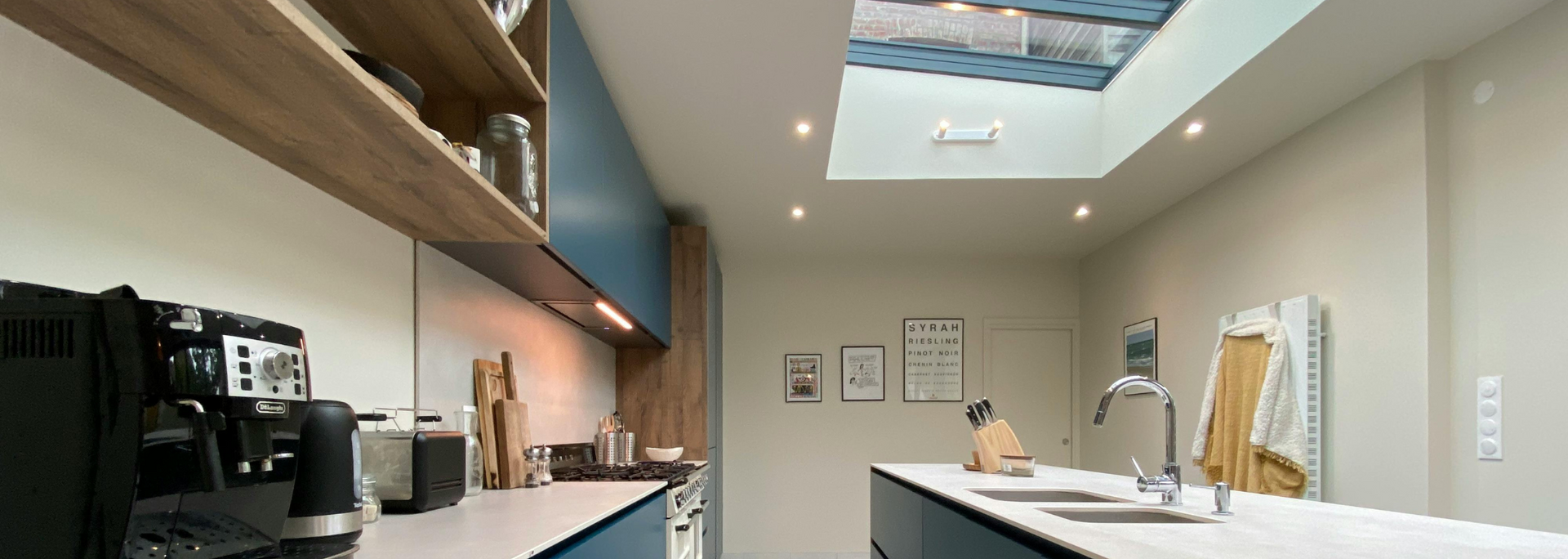 Picture of a roof light flooding a room with daylight. Picture of a roof light flooding a room with daylight.