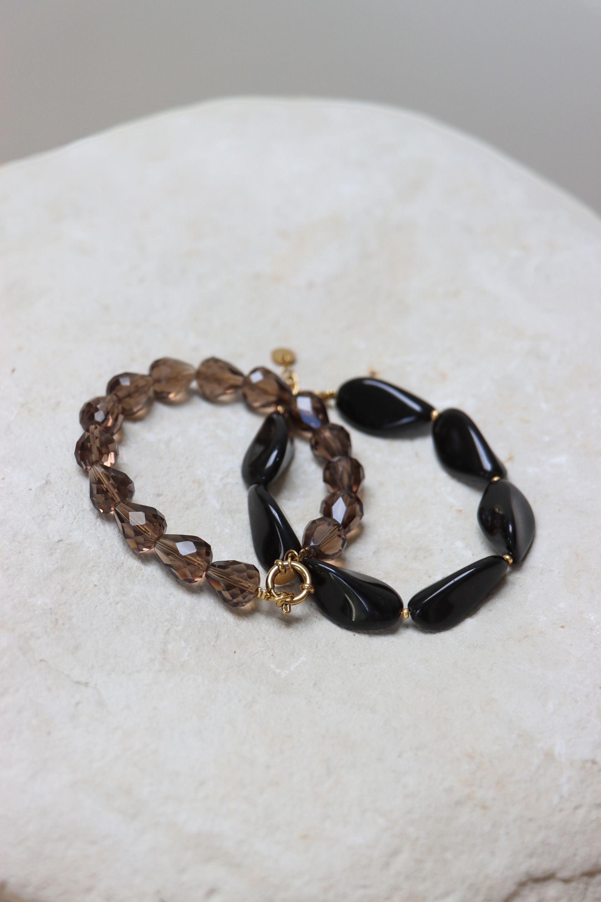 Black stone bracelet gold