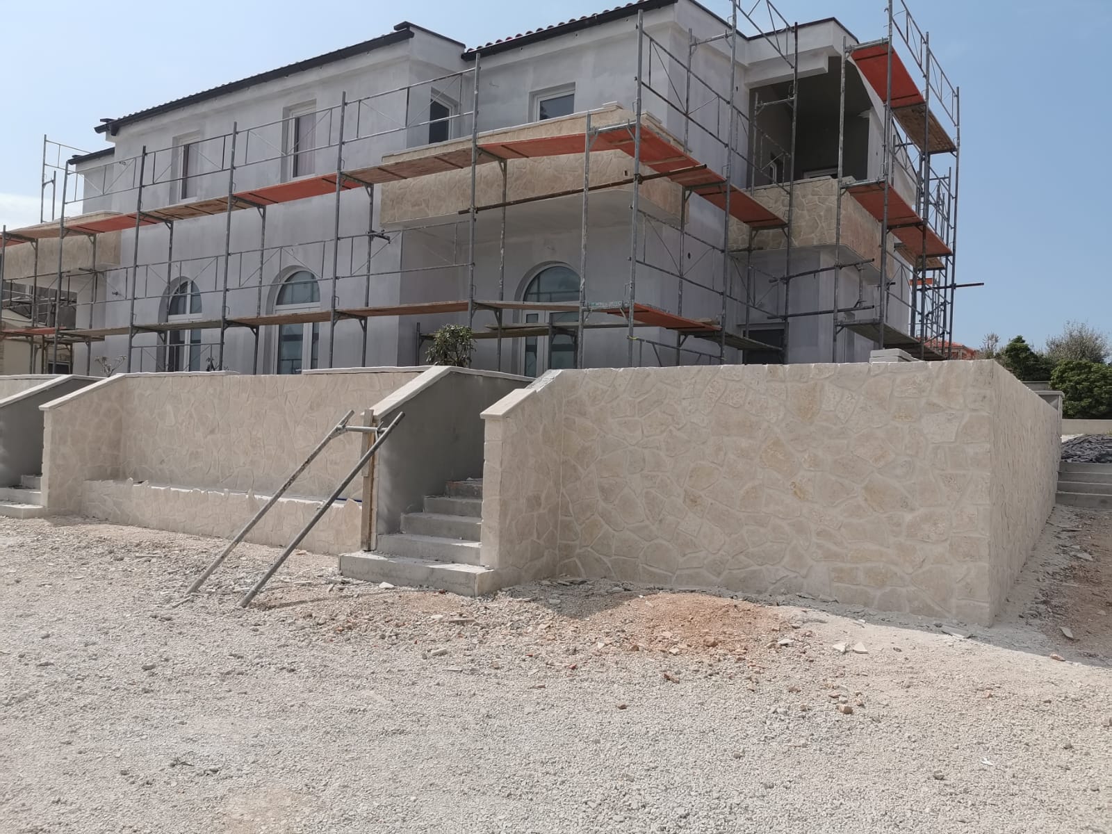 tesla balkankalkstein