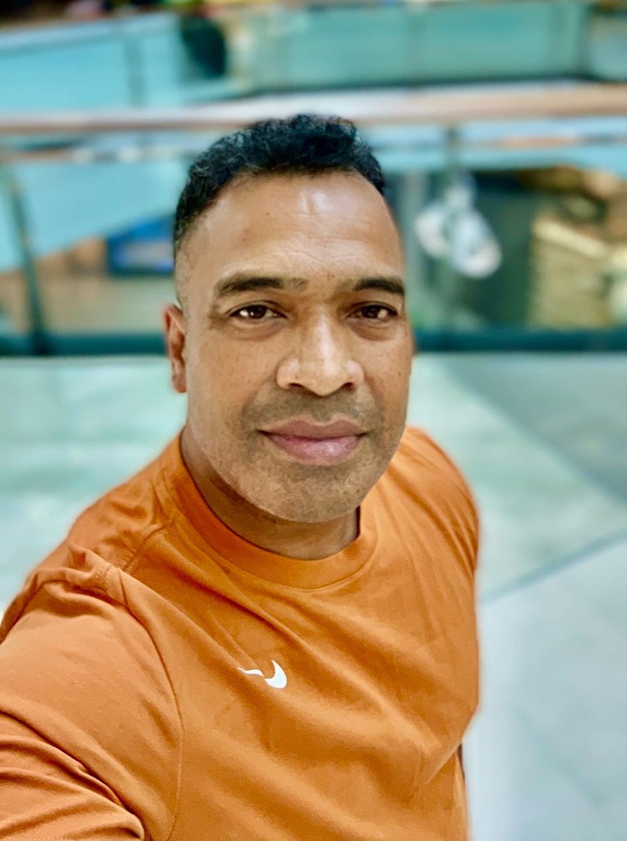 have the beach as the background
