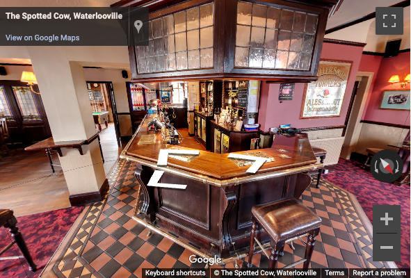 The Spotted Cow, Cowplain | Main Bar