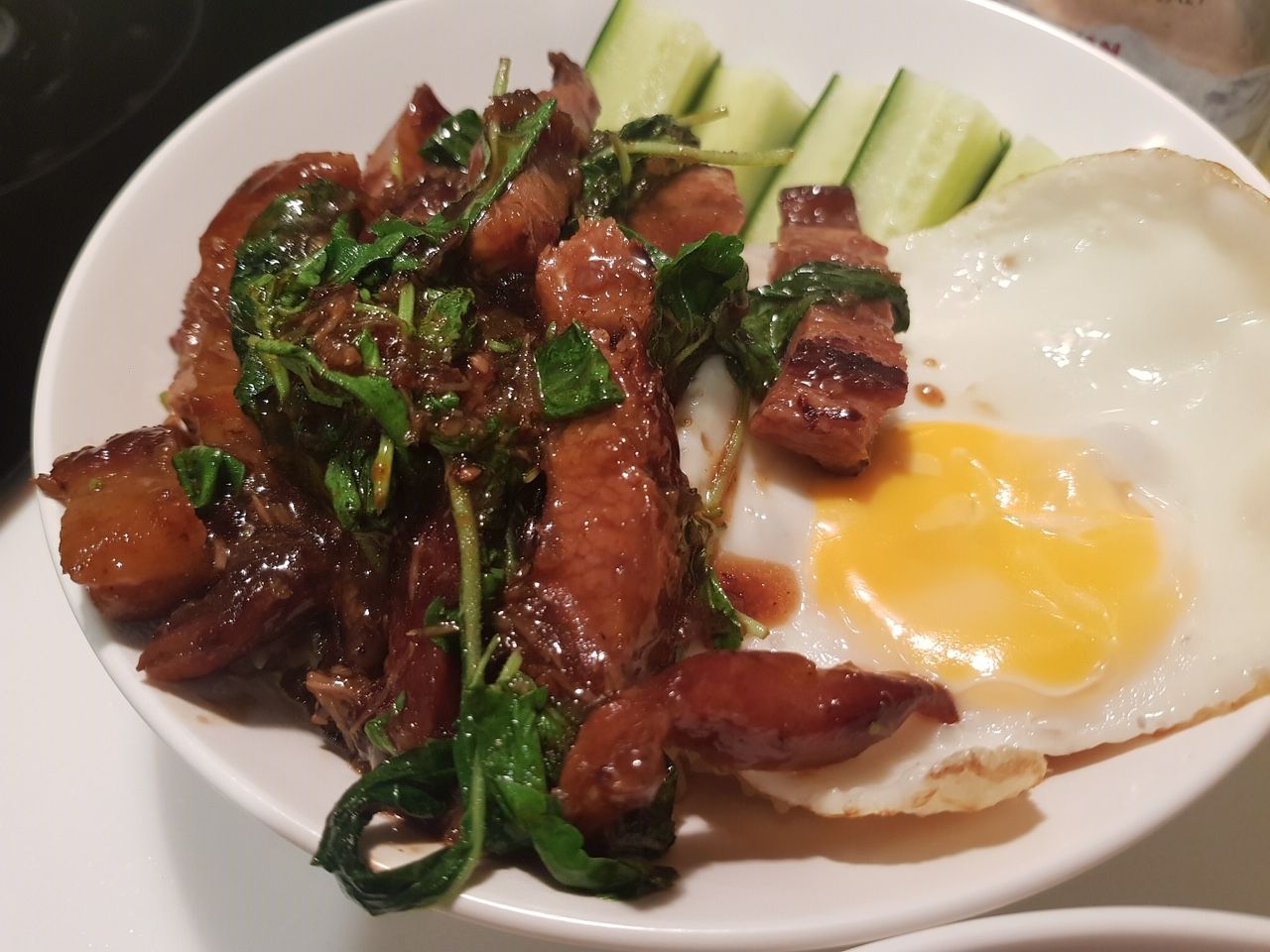 aQuablue charter thaimaalainen ruoka