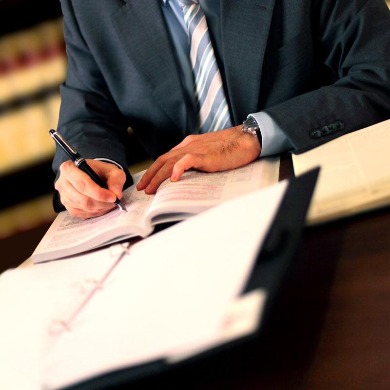 RRM & ABOGADOS