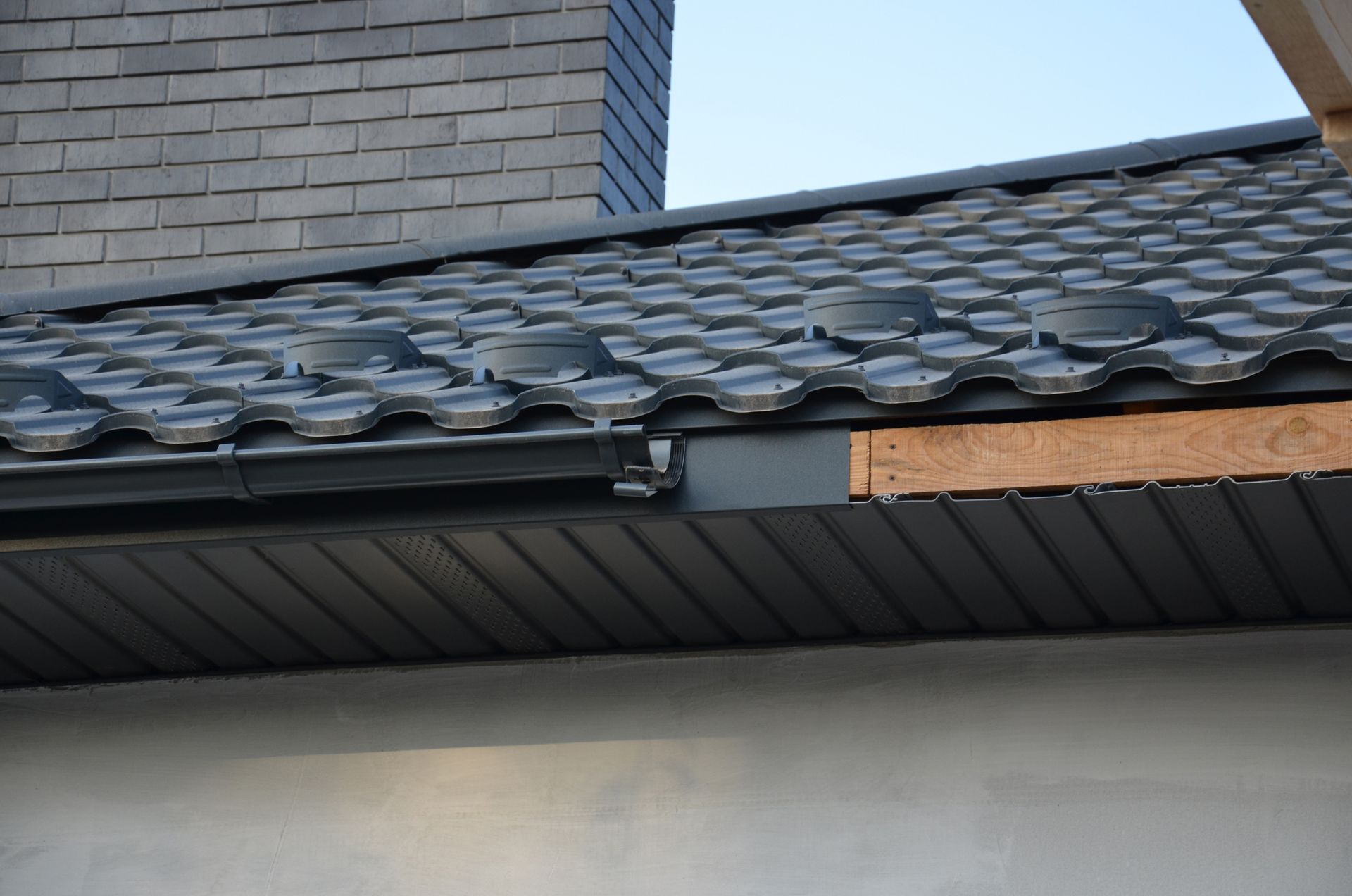 Gutter Repair - Sevierville, TN - A&B Painting & Construction