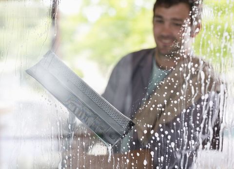 Domestic window cleaning
